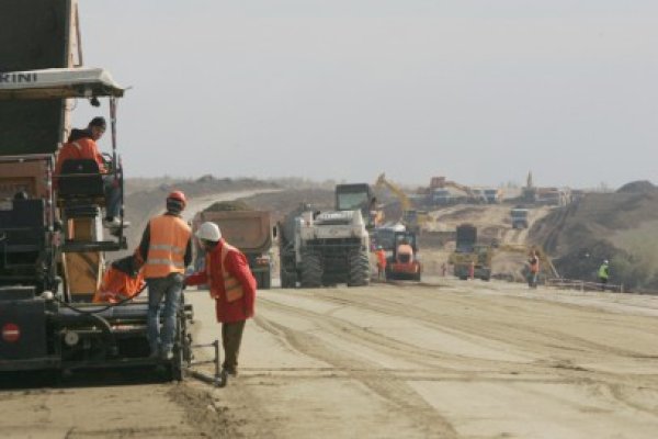 Lucrările la tronsonul Ungheni-Iaşi -Târgu Neamţ vor începe în 2015